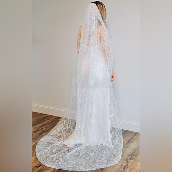 Artemis Bridal Margot Veil - Picture 3 of 10